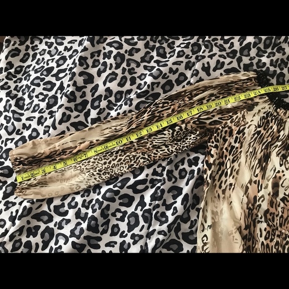 NWT Boston Proper Leopard Blouse - Picture 5 of 6